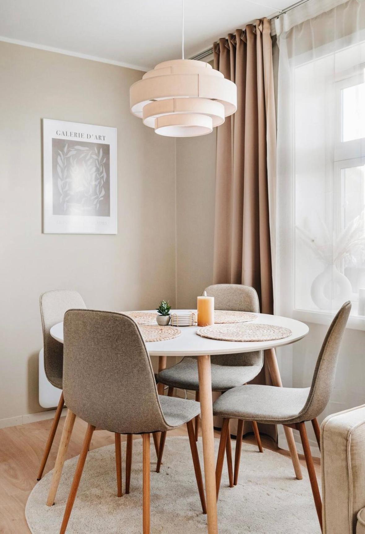 I Bergens Vakreste Gate - Nydelig Utsikt Over Innseilingen Til Bergen! Apartamento